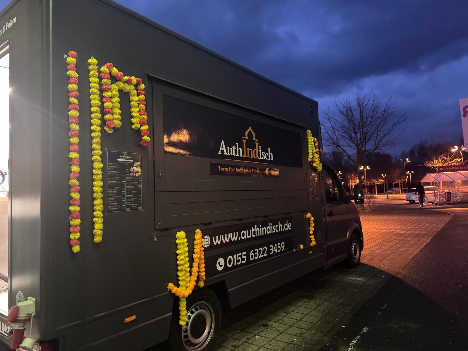 Find AuthIndisch food truck near you